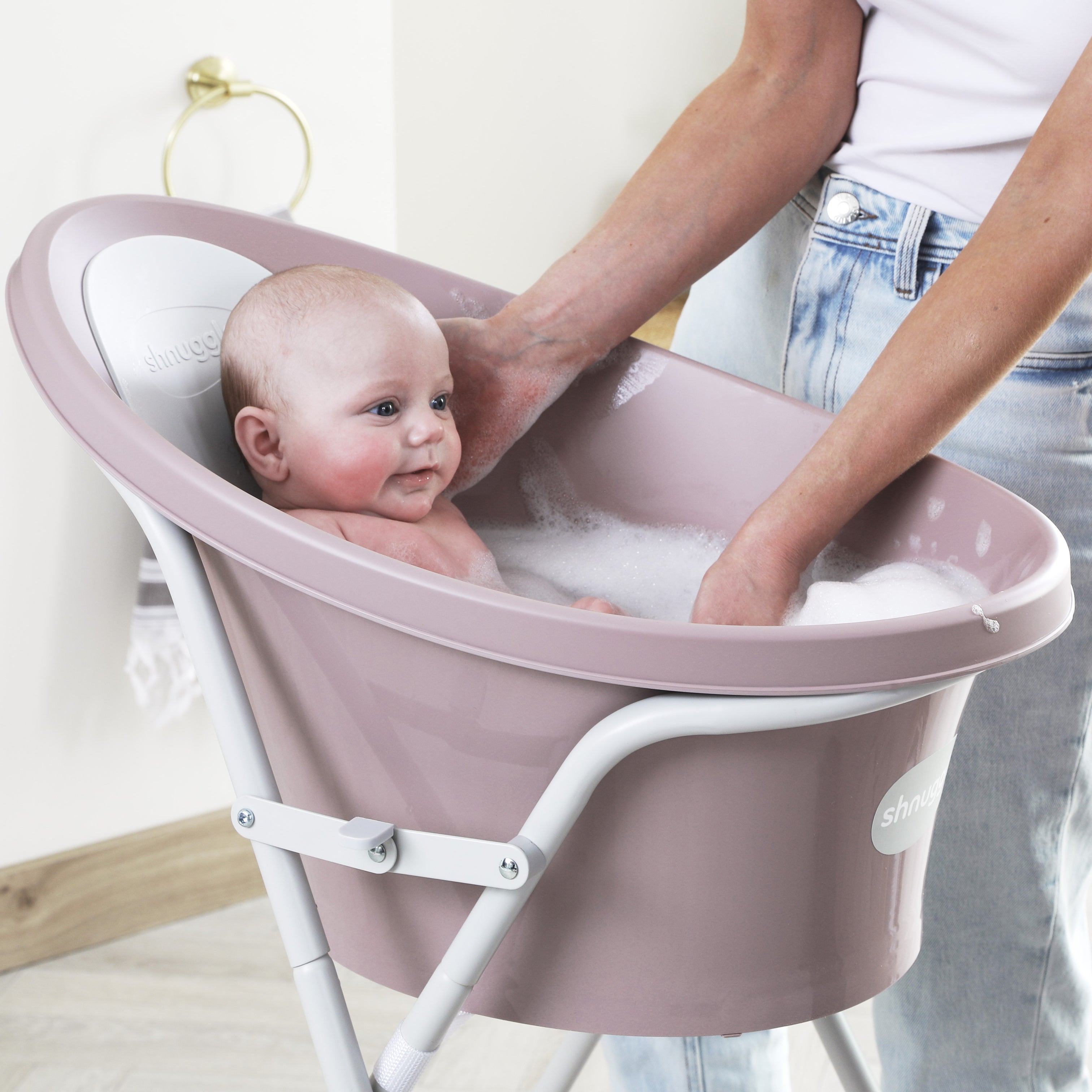 Shnuggle Baby Bath Stand Safely Raise your baby bath